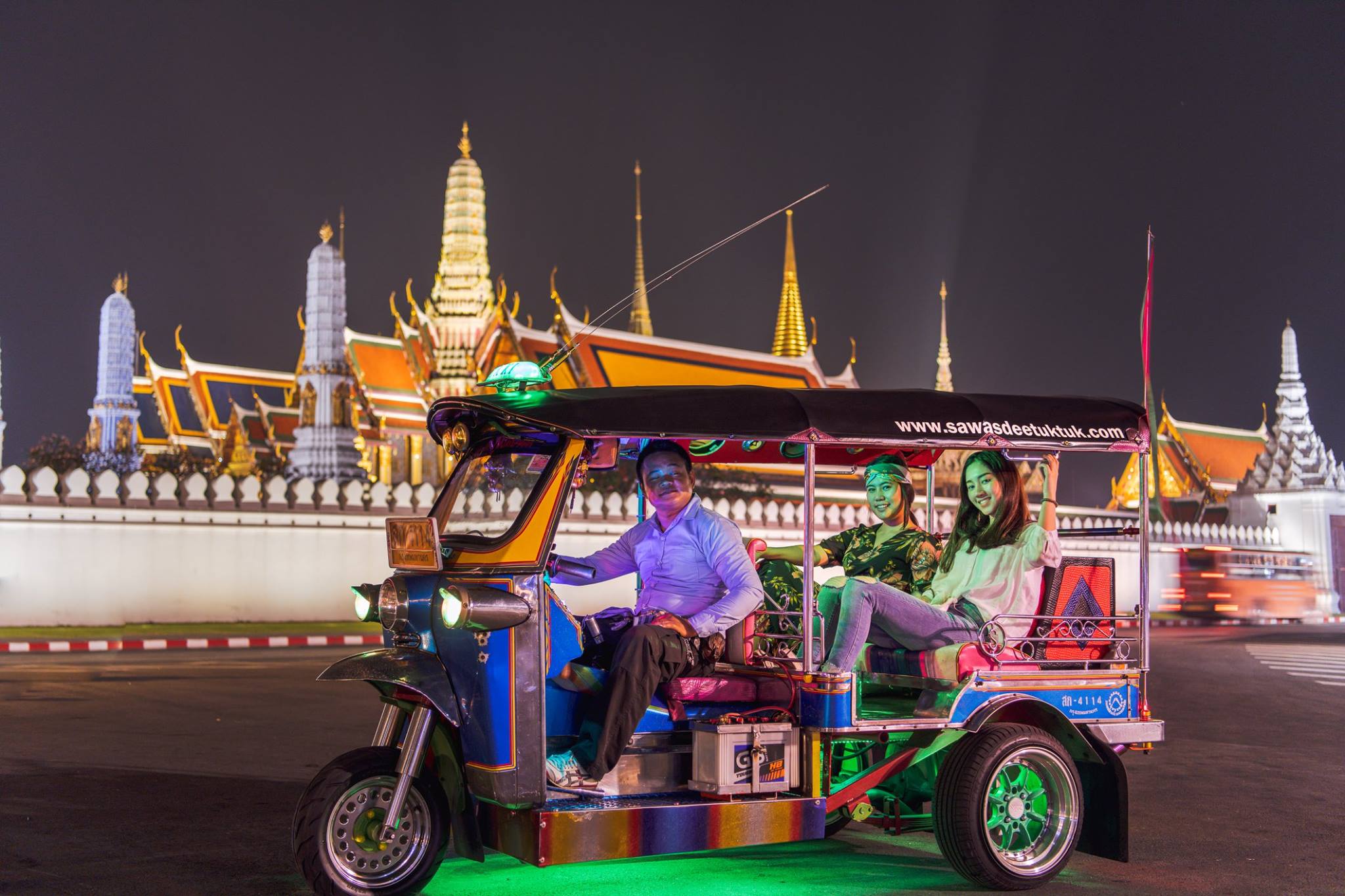 sawasdeetuktuk