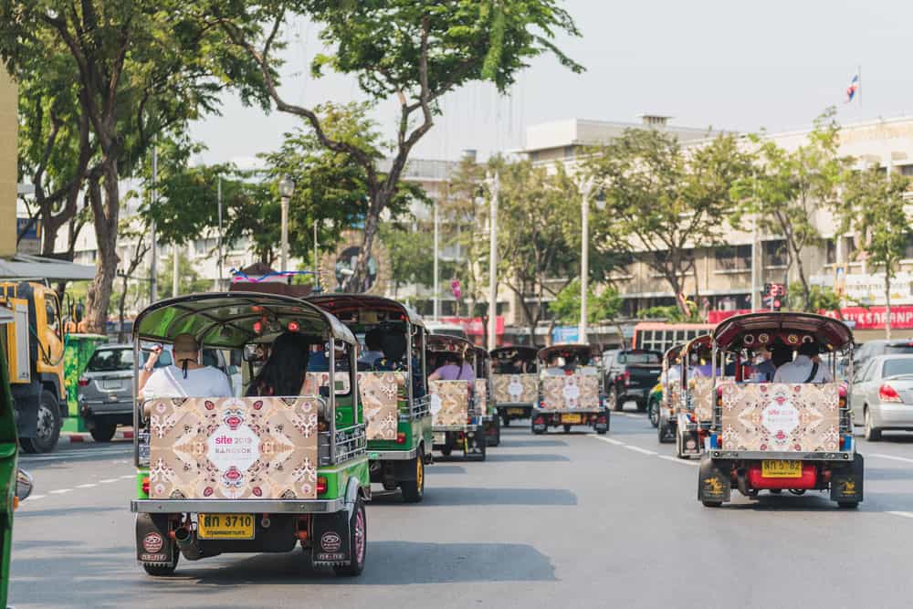 ‘การติดป้ายโฆษณารถ’ อีกหนึ่งทางเลือกของการโฆษณาที่ไม่ควรมองข้าม!